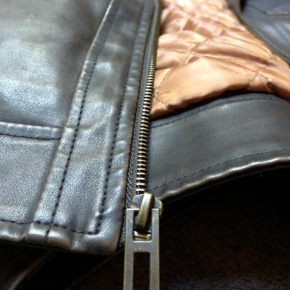 Whispering Smith (Faux) Leather Jacket Size (M) - Picture 5 of 5